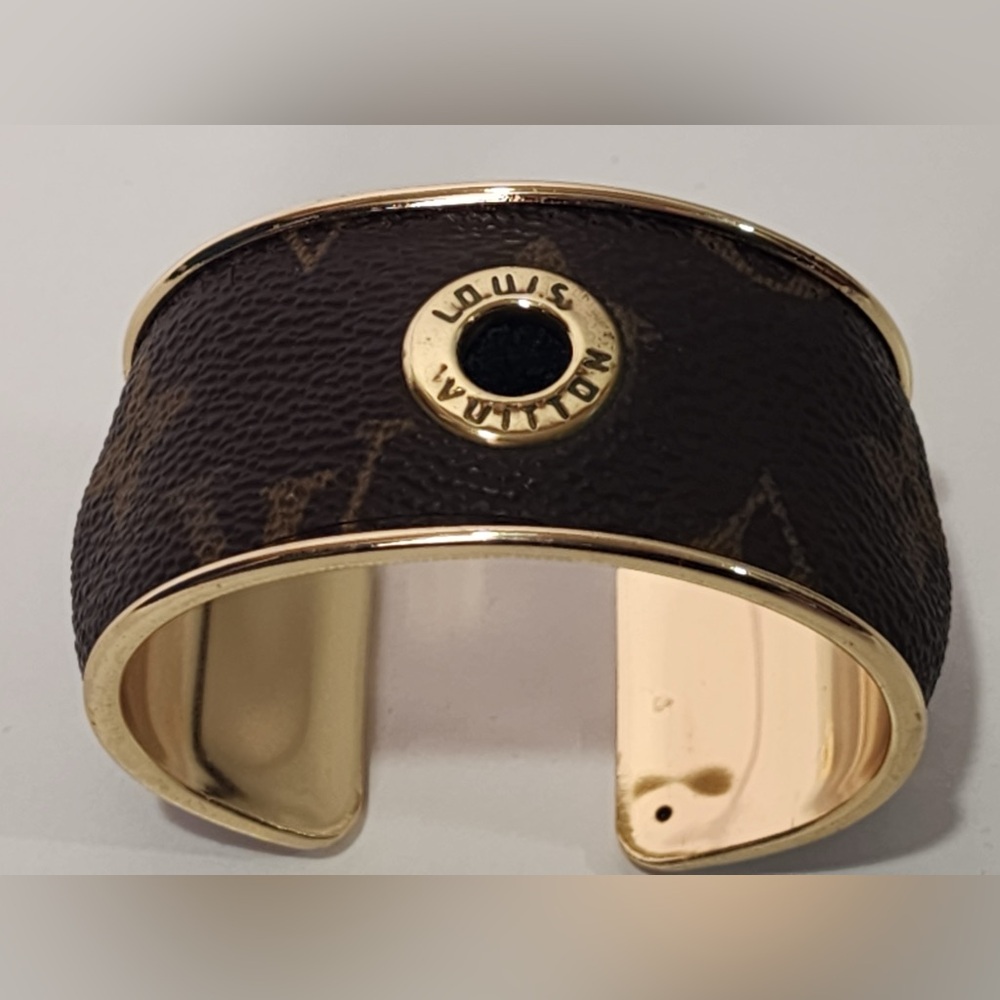 Louis Vuitton Monogram Canvas Eyelet Noe Gold Cuff Bangle Bracelet Black Leather